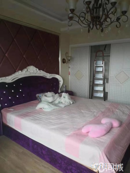 风采世纪广场140平方三室出售